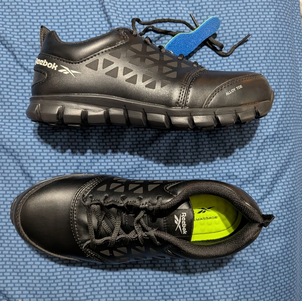New Men's 6.5 W Reebok Safety Toe Work Shoes